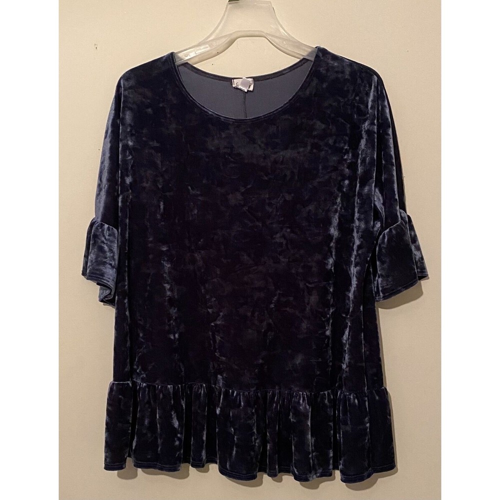 Emberley ladies velvety top, size L, Item#TW-L-01